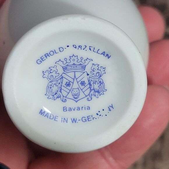 GeraldĀ PorzellanāSmallā
Vase - Picture 9 of 9